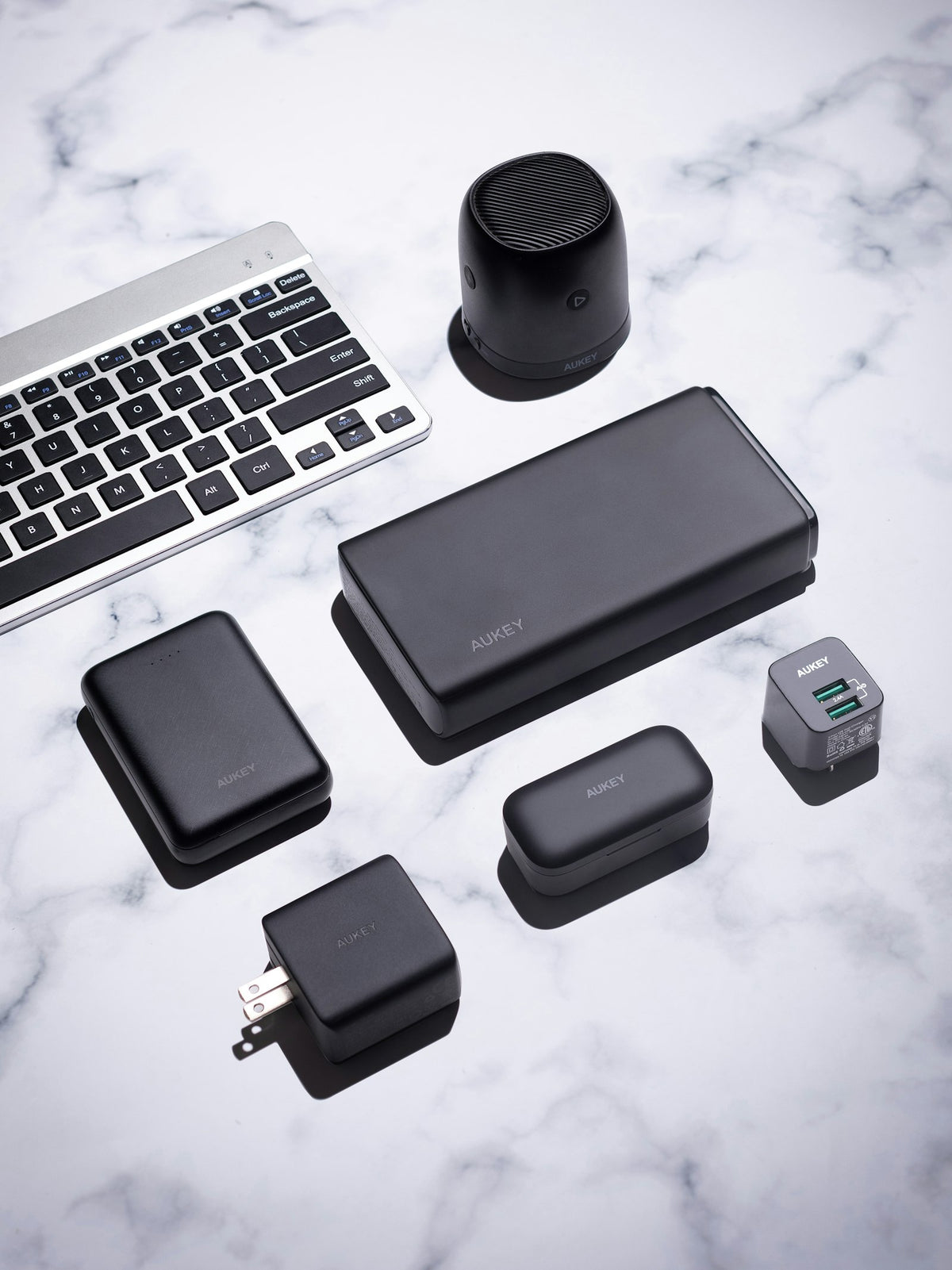 Retail Wholesale Pack Thirty Power Banks from Re-Techno Charge
